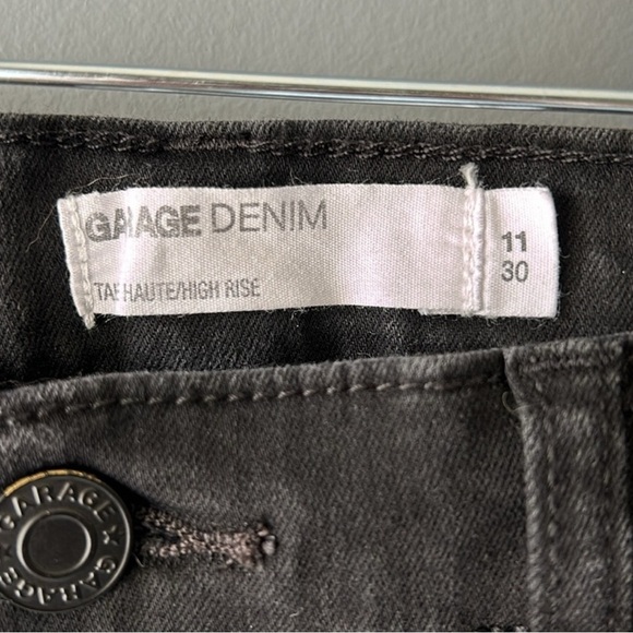 [11] Garage Black Jean Shorts Cut-Off - Picture 2 of 4